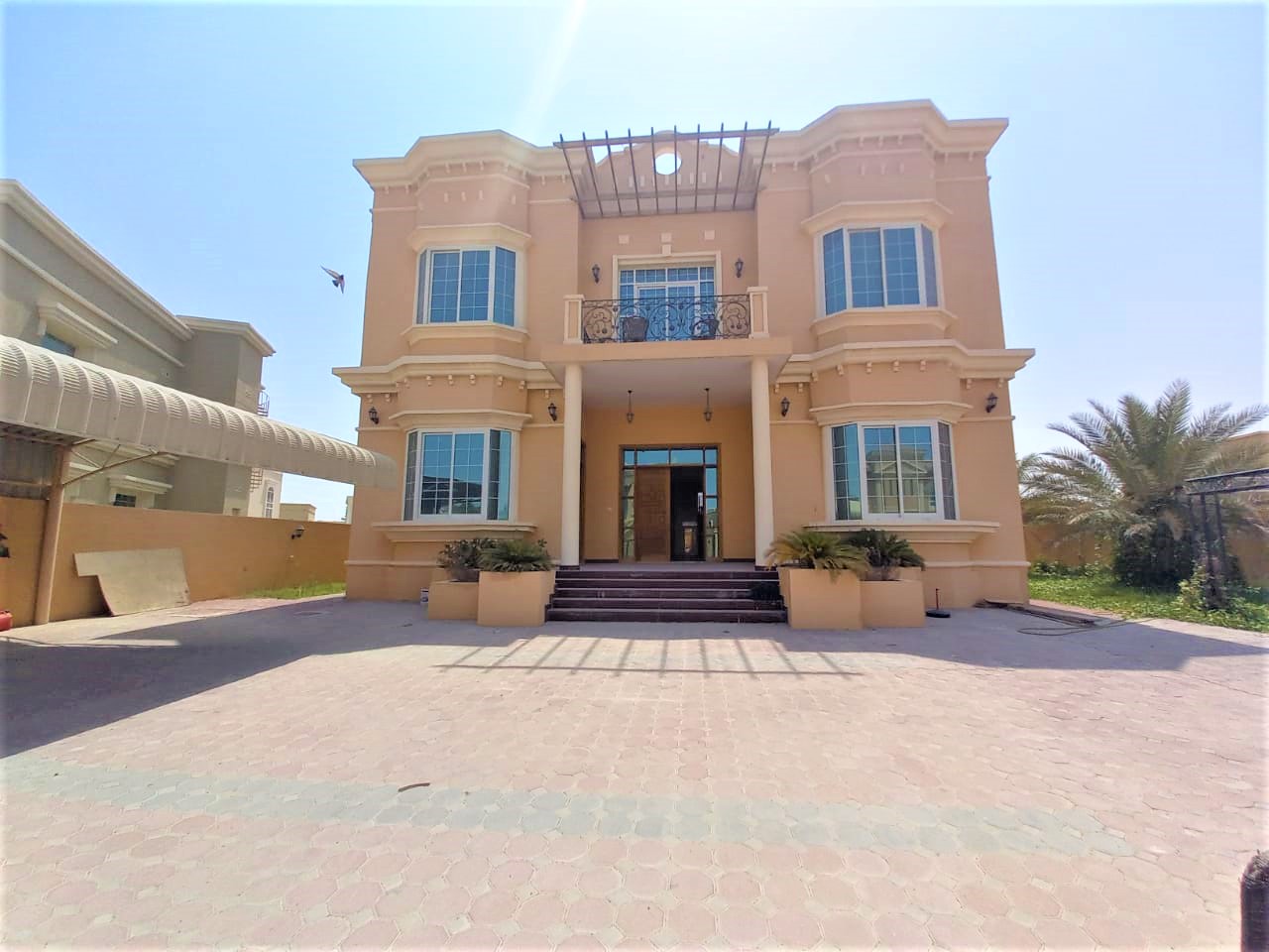 Villa for rent in Al Quoz 1 Al Quoz R1298 · Roots Land Real Estate